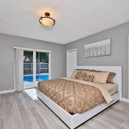 Spacious 4 Bedrooms, 2 Bathroom House With Pool Miramar Exterior photo