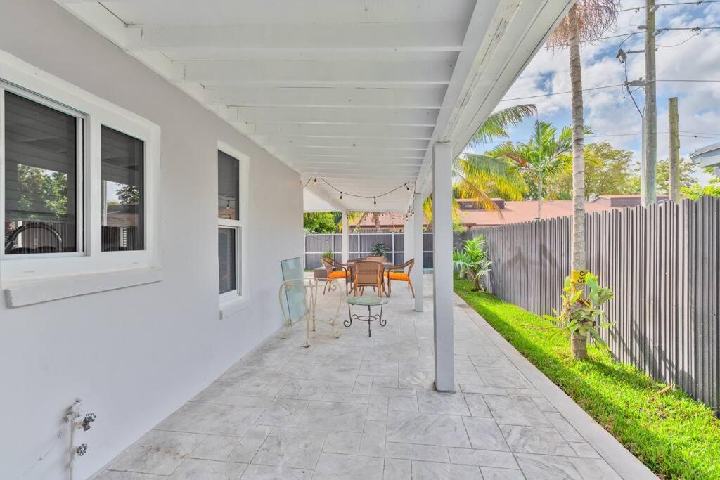 Spacious 4 Bedrooms, 2 Bathroom House With Pool Miramar Exterior photo