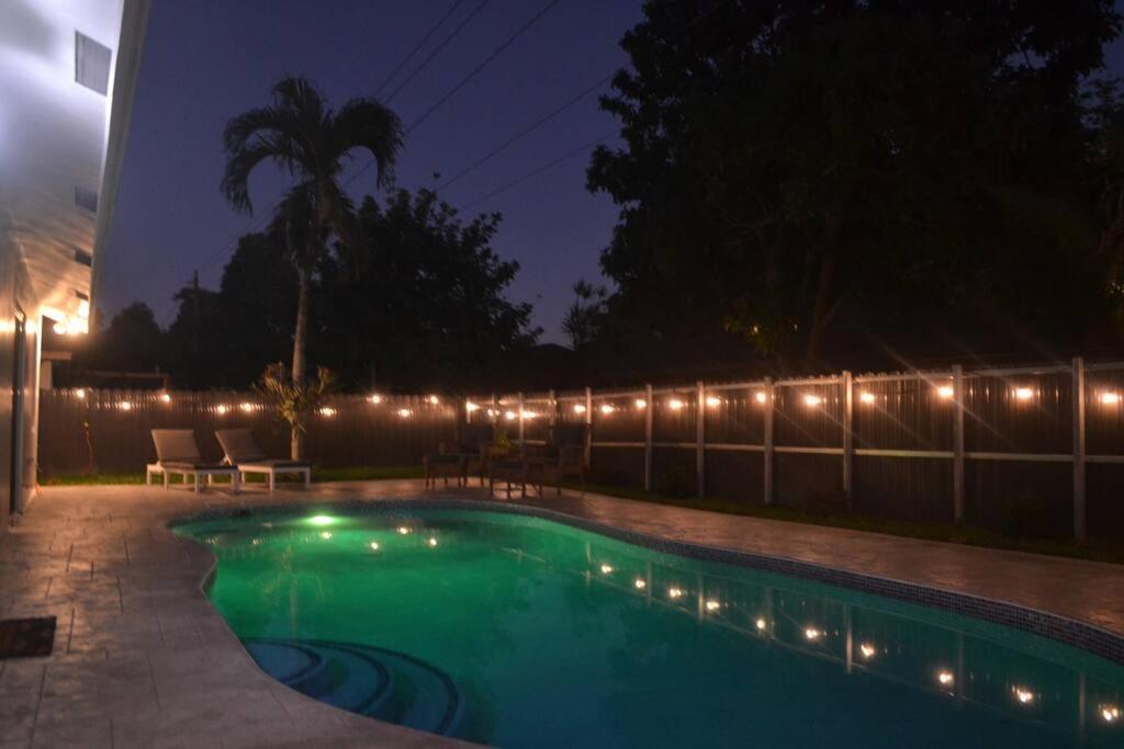 Spacious 4 Bedrooms, 2 Bathroom House With Pool Miramar Exterior photo